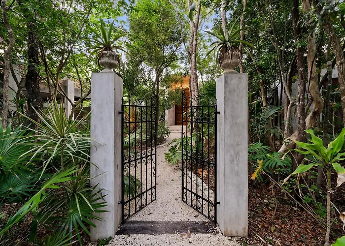 Villa Casa Halo - Mansion, Nightclub, Pool, Sonos, Gated, Staff *